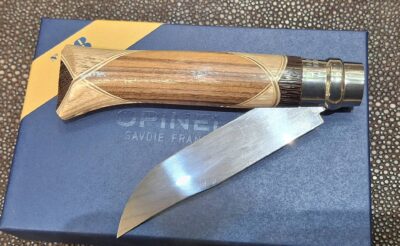 Opinel N°8 CHAPERON,collection talents. (n°21026)