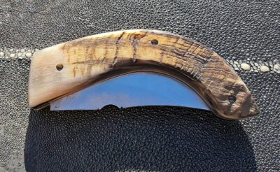 José Viale Berger Corse 12cm cran carré, corne de bélier noire, lame inox.