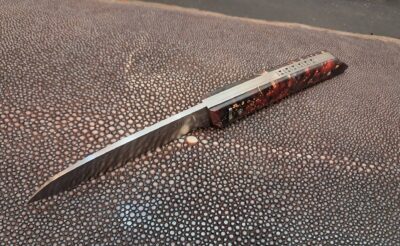 Couteau Klic – Lame 12C27 9 cm – Manche en loupe de sureau